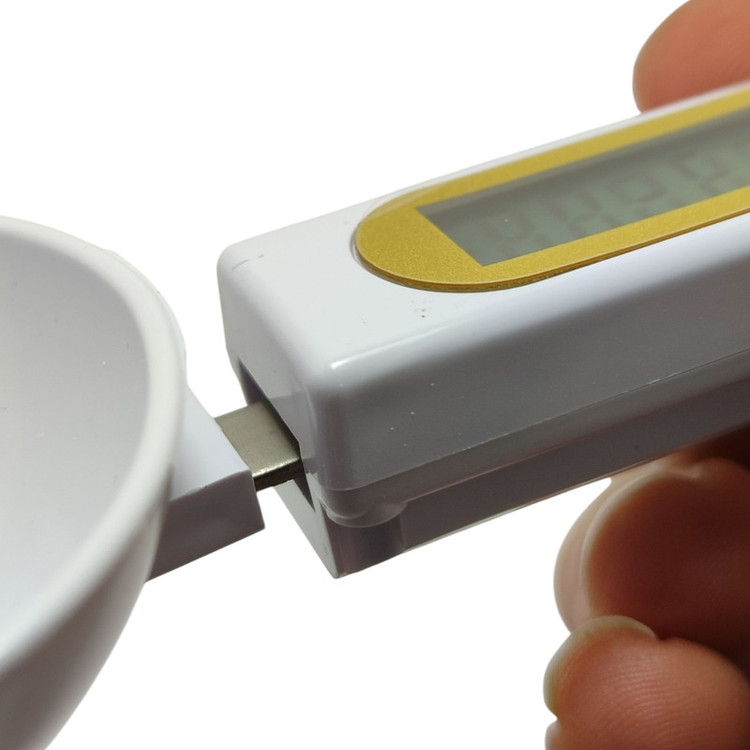 ترازو قاشقی آشپزخانه مدل مدرن حداکثر ظرفیت قابل اندازهگیری 0.5 کیلوگرم با دقت اندازهگیری 0.1 گرم